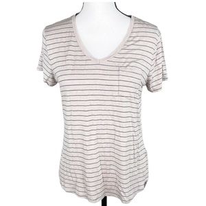 Prana woman’s v-neck t-shirt with pocket XL